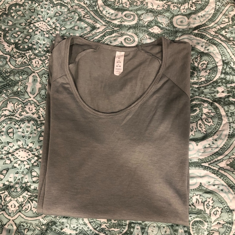 BALANCE COLLECTION ROUND NECK TEE - Picture 10 of 10